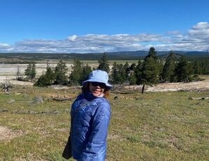 Hi! Welcome! To my closet👗, Leave a message😎